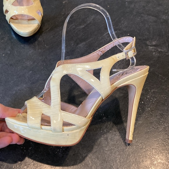 Women Vince Camuto Jessore cream yellow leather Strappy stiletto shoes size 8.5 - Picture 4 of 12